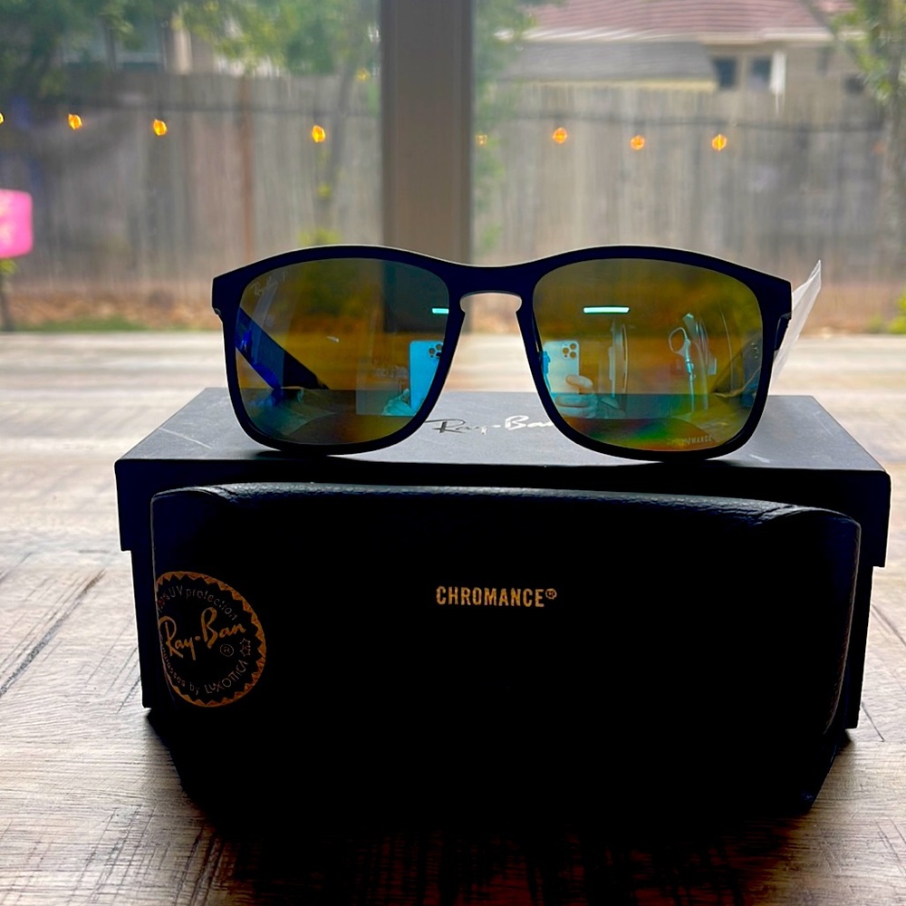 Ray-Ban Mens Sunglasses NWT